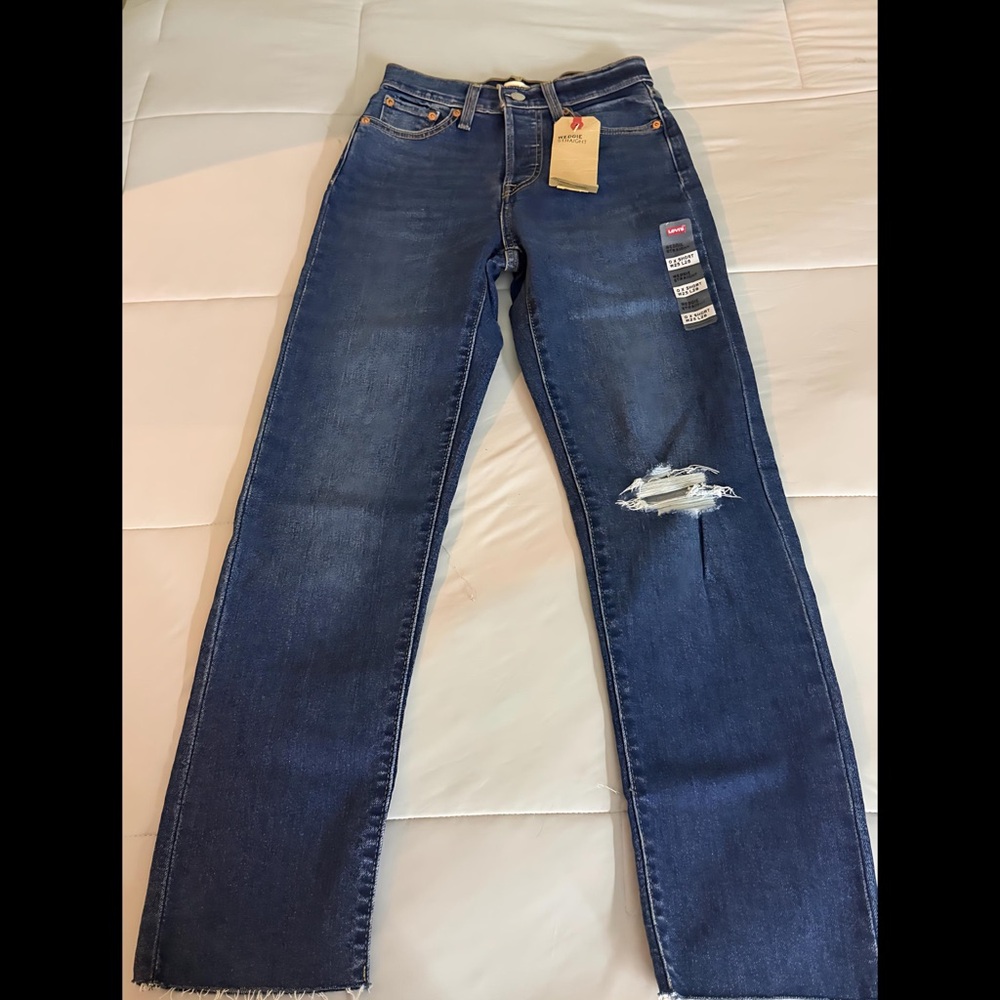 NWT! LEVI’S WEDGIE STRAIGHT JEANS